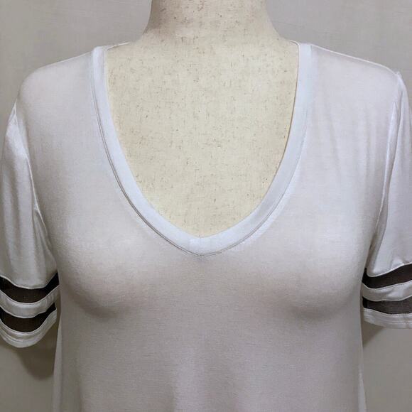 Bar III NWT Flowy White Short Sleeves Blouse Women Various - Picture 2 of 10